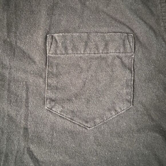 IZOD Jeans Men's Rock Washed Collection Black Tee Size Medium - Picture 12 of 14